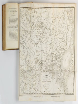 De la Chine, ou description g&eacute;n&eacute;rale de cet empire, r&eacute;dig&eacute;e d&rsquo;apr&egrave;s les m&eacute;moires de la mission de P&eacute;-Kin. Ouvrage qui contient la description topographique des quinze provinces de la Chine, celle de la Tartarie, des &icirc;les et des divers Etats tributaires qui en d&eacute;pendent; le nombre de ses villes; le tableau de sa population; les trois r&egrave;gnes de son histoire naturelle, rassembl&eacute;s et donn&eacute;s pour la premi&egrave;re fois avec quelque &eacute;tendue; et l&rsquo;expos&eacute; de toutes les connoissances acquises et parvenues jusqu&rsquo;ici en Europe sur le gouvernement, la religion, les lois, les m&oelig;urs, les usages, les sciences et les arts des Chinois. Troisi&egrave;me &eacute;dition, revue et consid&eacute;rablement augment&eacute;e. Avec deux cartes. . . Tome premier [-deuxi&egrave;me, -troisi&egrave;me, -quatri&egrave;me, -cinqui&egrave;me, -sixi&egrave;me, -septi&egrave;me]