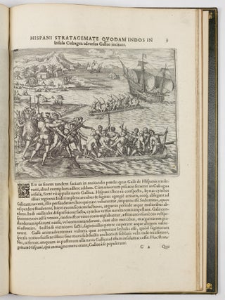 Americ&aelig; pars quinta. Nobilis & admiratione plena Hieronymi Bezoni Mediolanensis Hia: secund&aelig; sectionis Hispanorum, tum in Nigrittas seruos suos, tum in Indos crudelitatem, Gallorumq piratarū de Hispanis toties reporata spolia; Aduentū item Hispanorū in Novam Indi&aelig; continentis Hispaniam, eorumq, contra incolas eius regionis s&aelig;uitiam explicans. Addita ad singula sere Capira scholia, in quibus res Indi&aelig; luculenter exponuntur. Accessit pr&aelig;terea Tabula Chorographica Nov&aelig; Hispani&aelig; in India Occidentali.