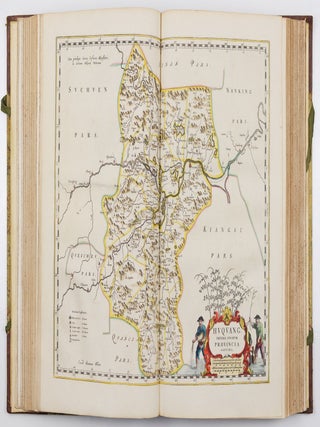 Novus atlas sinensis dat is Afbeeldingen en Beschryving&ecirc; van alle de Landschappen van het groote Ryck Sina in Latijn beschreven door P.M. Martinium S.I. en uytgegeven By Ioan Blaeu. (Seeste Deel van de nieuwe Atlas oft Toonneel des Aerdrijcx, Uytgegeven door Joan Blaeu.)