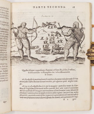 Tre Navigationi fatte dagli Olandesi, e Zelandesi Al Settentrione nella Norvegia, Moscovia, e Tartaria verso il Catai, e Regno de' Sini, dove scopersero il Mare di Veygatz, La Nuova Zembla, Et un Paese nell' Ottantesimo grado creduto la Groenlandia. Con una descrittione di tutti gli accidenti occorsi di giorno in giorno à' Naviganti, Et in particolare di alcuni combattimenti con Orsi Marini, e dell' eccesivo freddo di quei paesi, essendo nell'ultima Navigatione restata la Nave nel ghiaccio, onde li Marinari passorono infinite difficoltà, per lo spatio di diece mesi, e furono forzati alla fine di passare con li Batelli trecento miglia di Mare pericolosissimo. Descritte in Latino da Gerardo di Vera, e Nuovamente da Giovan Giunio Parisio. . .