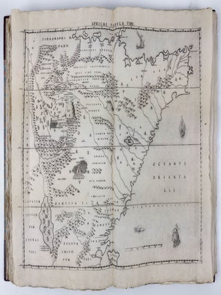 Geografia di M. Livio Sanuto distinta in XII libri. Ne quali, oltra l'esplicatione di molti luoghi di Tolomeo, e della Bussola, e dell' Apuglia, si dichiarano le Provincie, Popoli, Regni, Città; Porti, Monti, Fiumi, Laghi, e Costume dell'Africa. Con XII tavole di essa Africa in dissegno di rame. Aggiuntivi de piu tre Indici da M. Giovan Carlo Saraceni