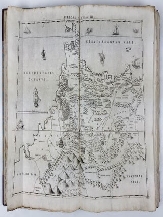 Geografia di M. Livio Sanuto distinta in XII libri. Ne quali, oltra l'esplicatione di molti luoghi di Tolomeo, e della Bussola, e dell' Apuglia, si dichiarano le Provincie, Popoli, Regni, Città; Porti, Monti, Fiumi, Laghi, e Costume dell'Africa. Con XII tavole di essa Africa in dissegno di rame. Aggiuntivi de piu tre Indici da M. Giovan Carlo Saraceni