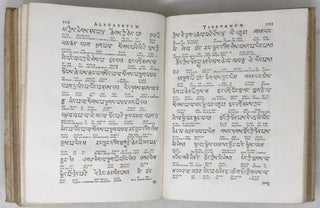 Alphabetum tibetanum missionum apostolicarum commodo editum. Præmissa est disquisitio qua de vario litterarum ac regionis nomine, gentis origine moribus, superstitione, ac manichaeismo fuse disservitur. Beausobrii calumniæ in Sanctum Augustinum, aliosque ecclesiæ patres refutantur. Studio et labore Fr. Augustini Antonii Giorgii eremitæ Augustiniani