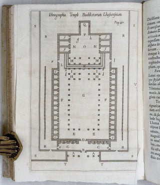 Alphabetum tibetanum missionum apostolicarum commodo editum. Præmissa est disquisitio qua de vario litterarum ac regionis nomine, gentis origine moribus, superstitione, ac manichaeismo fuse disservitur. Beausobrii calumniæ in Sanctum Augustinum, aliosque ecclesiæ patres refutantur. Studio et labore Fr. Augustini Antonii Giorgii eremitæ Augustiniani