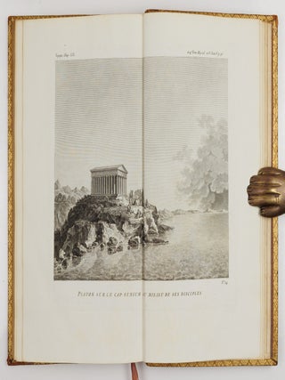 Voyage du jeune Anacharsis en Gr&egrave;ce, dans le milieu du quatri&egrave;me si&egrave;cle avant l'&egrave;re vulgaire. Tome premier [&ndash;second &ndash;troisi&egrave;me &ndash;quatri&egrave;me]. AND Recueil de cartes g&eacute;ographiques plans, vues et m&eacute;dailles de l'ancienne Gr&egrave;ce, relatifs au voyage du jeune Anacharis, pr&eacute;c&eacute;d&eacute; d'une analyse critique des cartes